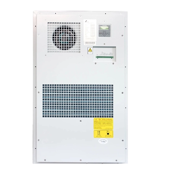 Installation of Molded Case Switch in Distribution Box